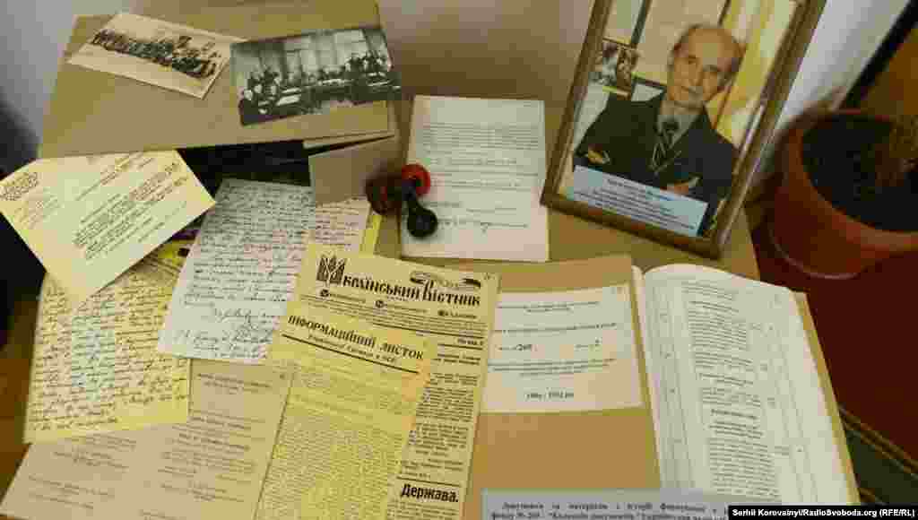 Документи з історії діяльності українських організацій в еміграції