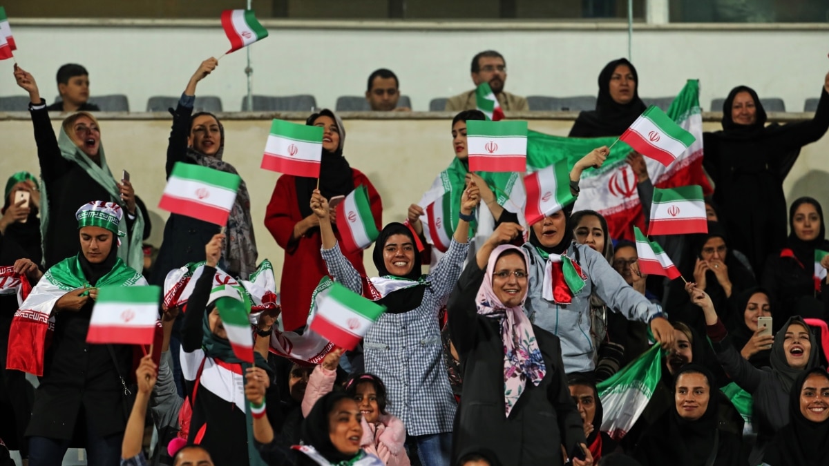 Fifa To Engage With Iran To Lift Ban On Women In Stadiums