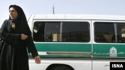 پلیس ایران طی سال‌های گذشته برای اجرای «طرح‌های اخلاقی» در خیابان‌ها حضور گسترده‌ای داشته است