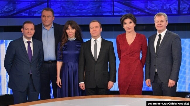 Все, кто участвовал в "разговоре с Медведевым". Брилев среди них старожил