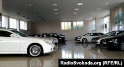 Діючий автосалон у Луганську з автомобілями на продаж