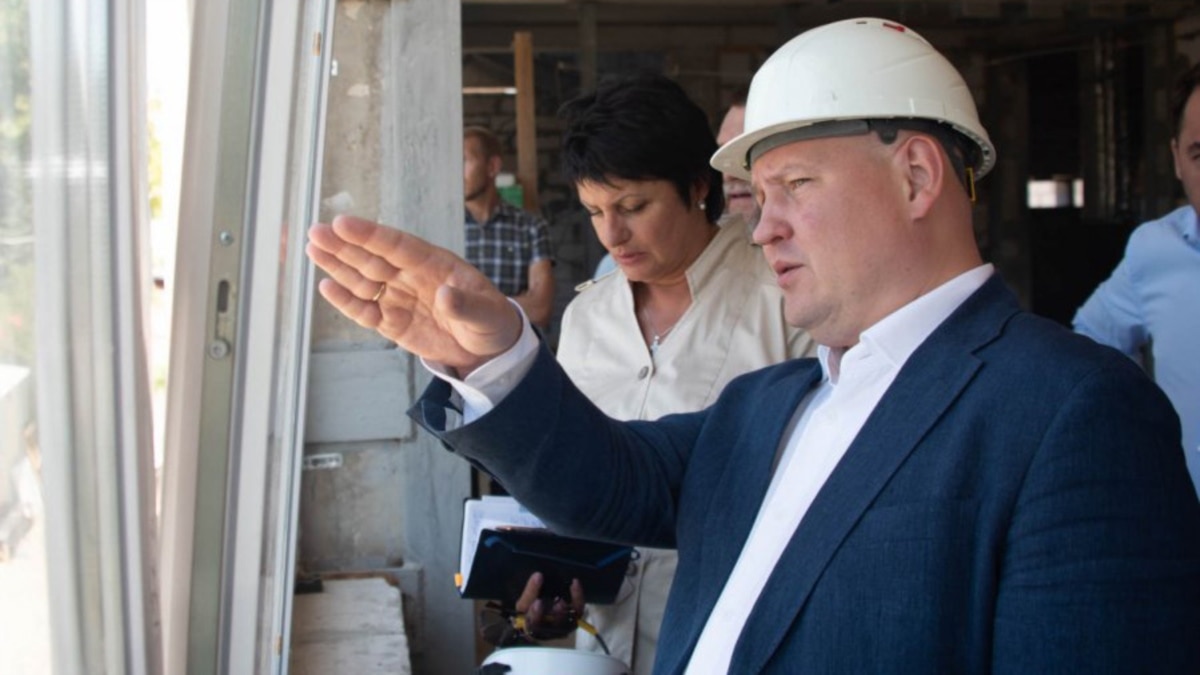 Развожаев попросил у мэра Москвы денег на ремонт Станции юных техников