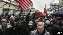 Protest ispred Ambasade Francuske u Prištini zbog hapšenja Haradinaja