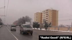 Pamje nga kryeqyteti Dushanbe në Taxhikstan 