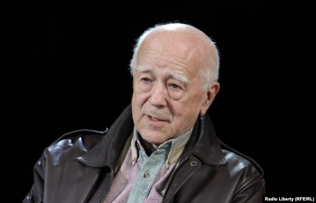 Виталий Коротич в студии Радио Свобода, 2015 год