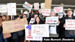 Акція протесту проти обмежувальних заходів, ухвалених президентом США Дональдом Трампом, Сан-Франциско, 28 січня 2017 року