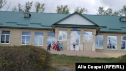 Şcoala din satul Coada Iazului