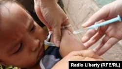 تصویر آرشیف: تطبیق واکسین سرخکان در افغانستان 