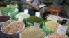 یک نماینده مجلس: قیمت انواع حبوبات در ایران ۹۵ درصد افزایش داشته