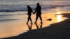 Cuplu pe plajă