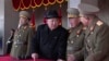 Ким Чен Ын на военном параде в Пхеньяне