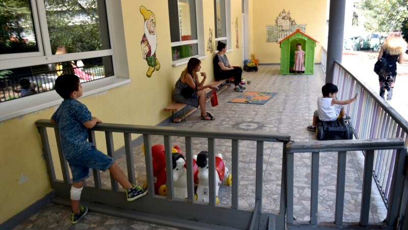 Сегодня начинается всеобщая регистрация в детские сады Тбилиси