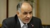 امین حسین رحیمی، رئیس دیوان محاسبات می‌گوید: پرداخت این حقوق‌ها، نامتعارف ولی قانونی است 