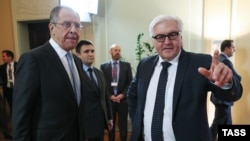 Sergei Lavrov və Frank-Walter Steinmeier