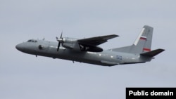 An-26 təyyarəsi (Foto arxivdəndir)