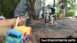 23 червня близько півночі група молодиків напала на ромський табір на околиці Львова