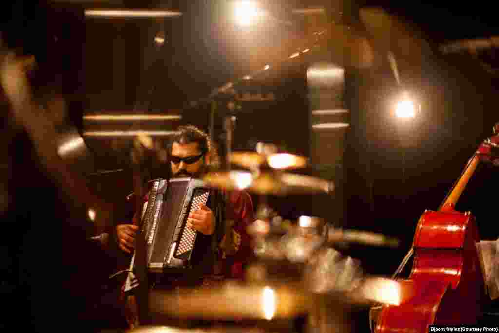 Bihari and his band, Bachtale Apsa, perform for a live recording session in Prague in March 2013.