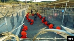 Guantanamo həbsxanasında saxlananlar, 2002