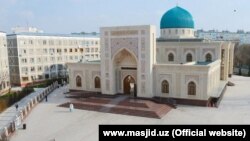 Мечеть в Ташкенте.

