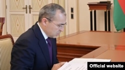 İqtisadiyyat naziri Mikayıl Cabbarov