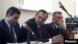 Генпрокурор Артур Давтян (в центре) (архивное фото)