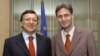 Jose Manuel Barroso cu Leonard Orban la Bruxelles.