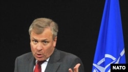 NATO Secretary-General Jaap de Hoop Scheffer says the offer to Georgia still stands.