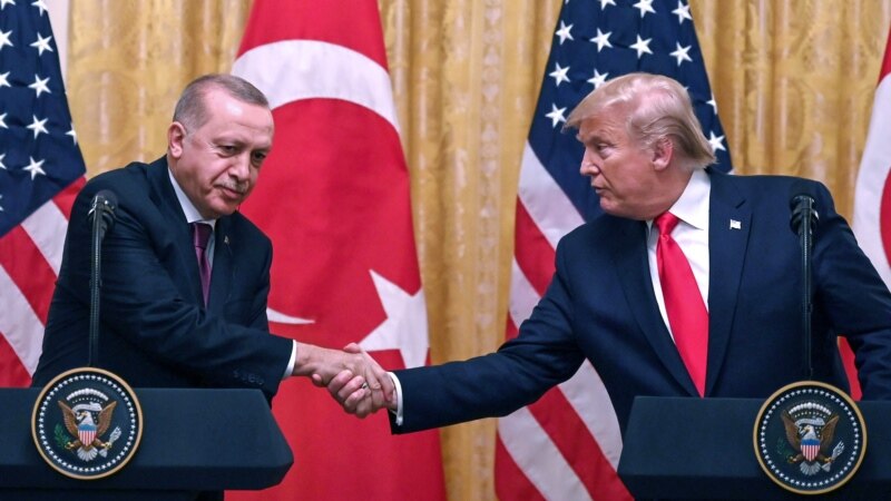 Trump dhe Erdogan diskutojnë për situatën në Libi 