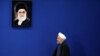 انتقاد سه نماینده مجلس از انتخاب کابینه با «هماهنگی» خامنه‌ای‎