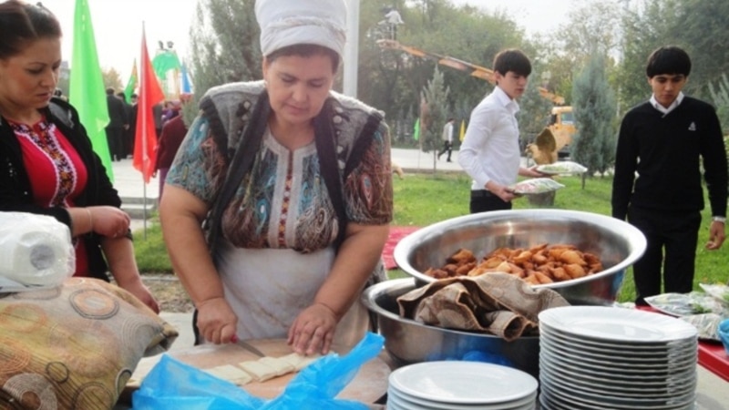 Türkmenbaşyda Birinji HYF geçirilýän mahalynda gurbanlyk mal öldürip, sadaka bermek gadagan edildi