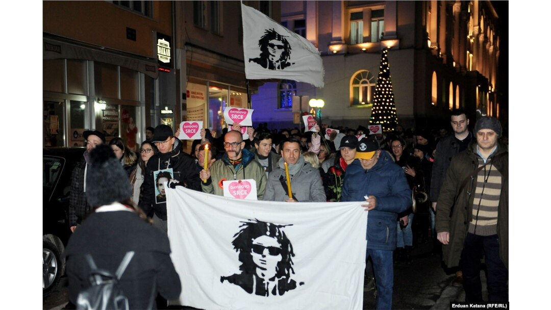 Opozicija se, ocjenjuje Milorad Labus "izmorila" oko protesta u Banaluci