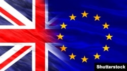 Знамиња на Велика Британија и ЕУ.