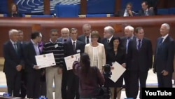 Вручення премії імені Вацлава азербайджанському правозахисникові Анару Маммадлі, Страсбург, 29 вересня 2014 року