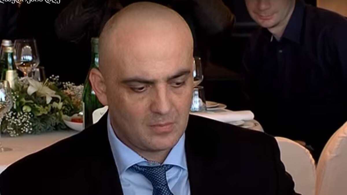გაიტანა თუ არა სანქცირებულმა ფარცხალაძემ ბანკებიდან ფული?