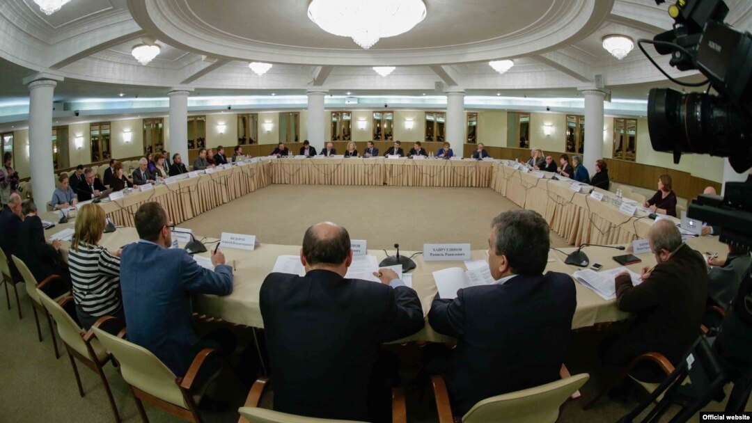 Русия мәктәпләрендә урыс телен һәм әдәбиятын укыту концепциясен әзерләүче эшче төркем