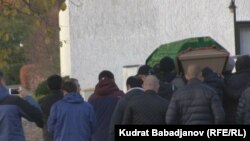 Похороны Мелиса Абзалова. Стокгольм, 26 октября 2016 года.