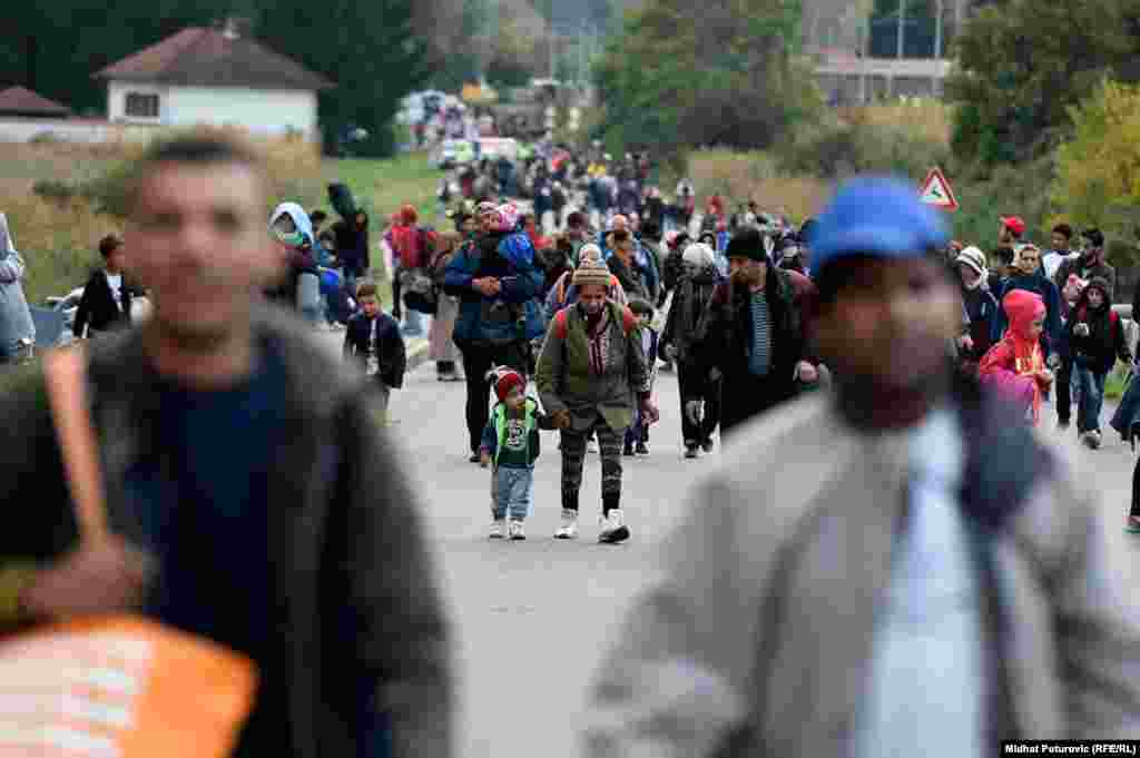 Izbjeglice se kreću prema Mađarskoj