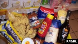Продукты и услуги, потребляемые россиянами, зачастую выглядят далеко не так привлекательно.