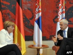 Angela Merkel i Boris Tadić tokom posete nemačke kancelarke Srbiji, avgust 2011.