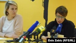 Dea Vidović i Selma Banić na konferenciji za tisak, 3. veljače 2015.