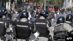 Sukobi policije i protivnika Parade ponosa 2010. godine u Beogradu