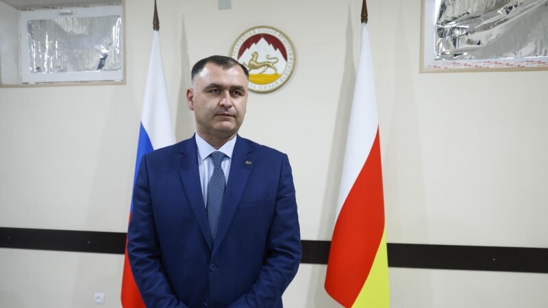 По предварительным результатам, на выборах в Южной Осетии побеждает Алан Гаглоев