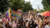 Az LMBTQ emberek jogaiért tartott felvonulás a lengyelországi Białystokban, 2019. júlis 20-án.
