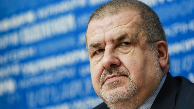 Çubarov Qırım sakinlerini Rusiye prezidentiniñ saylavlarını boykot etmege davet etti