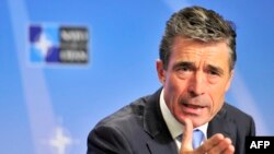 Anders Fogh Rasmussen, foto nga arkivi