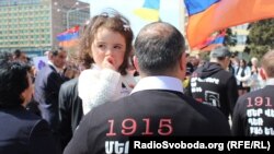 Вірмени Запоріжжя вимагають від місцевої влади визнати факт національного геноциду 1915 року, 24 квітня 2015 року