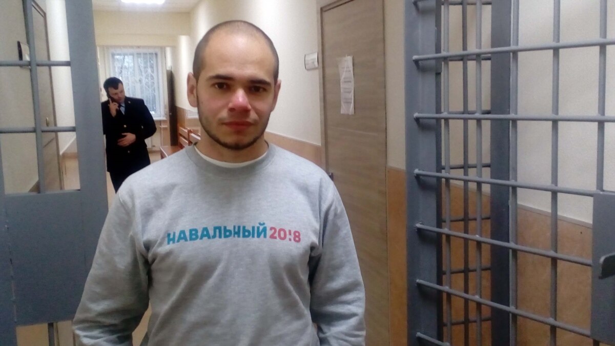 'Huge Disaster': Russian Police Detain Three Former Navalny Coordinators - Vimarsana News