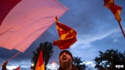 Nakon praznične pauze u Makedoniji je nastavljena "Šarena revolucija" Skoplje, 3. maja 2016 .