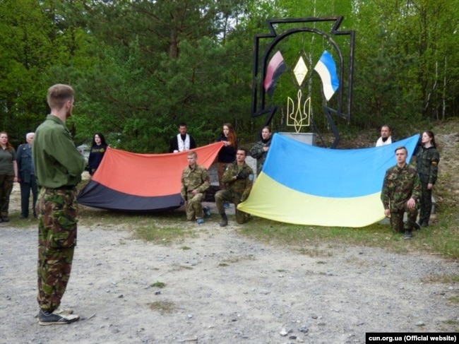 Пам’ятник біля села Антонівці, де був розташований табір Воєнної округи УПА «Волинь-Південь»