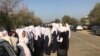 Школьниц таджикского села Фирдоуси в Казахстане заставили снять платки. ВИДЕО